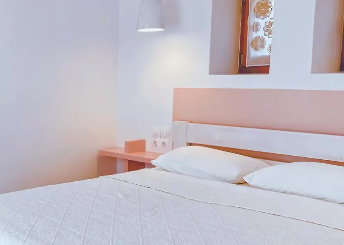 Spiti Su In Paros - Naousa Con Vista